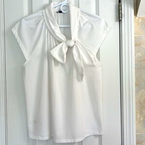Ann Taylor Elegant White Bow Tie Sleeveless Cotton/PolyesterTop. EUC